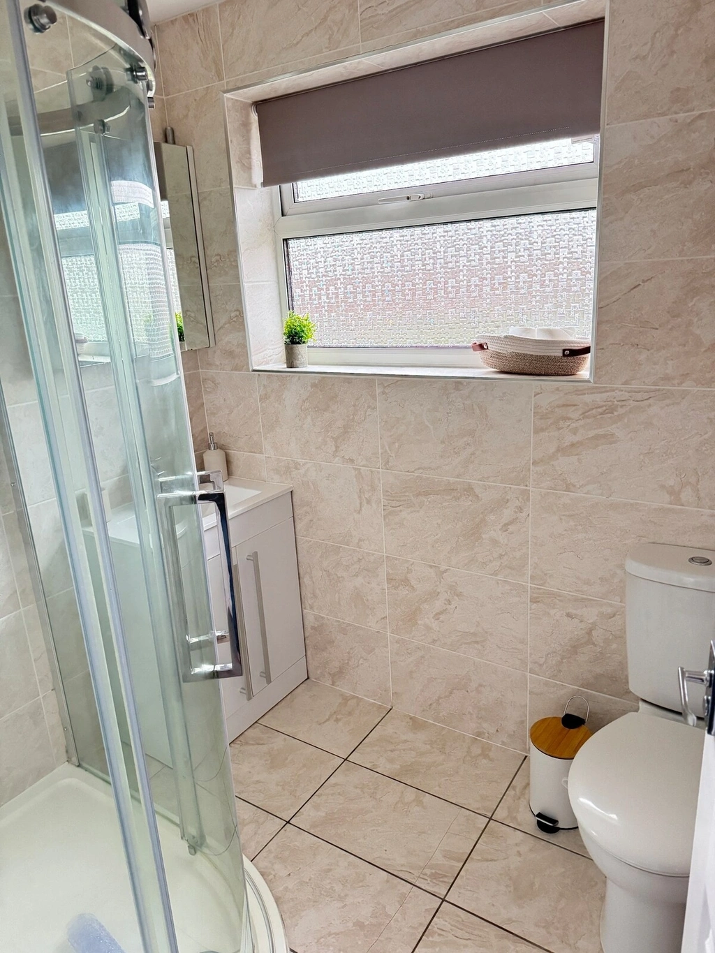 5ce3f369-d172-429b-baf6-a976f9cf01f7