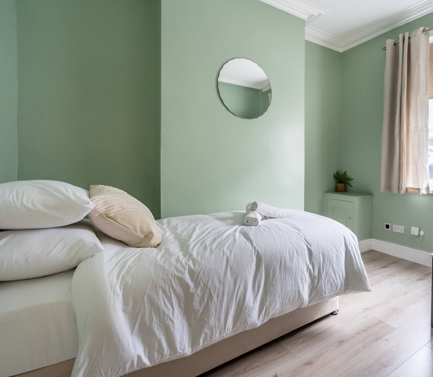 03a1d66b-d4a3-4302-8f8c-c2e6a4bffc66