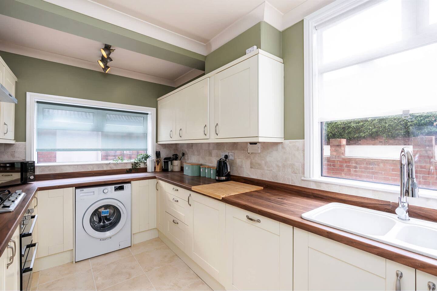 4057d57a-c33b-41fc-8169-cee0329dd614