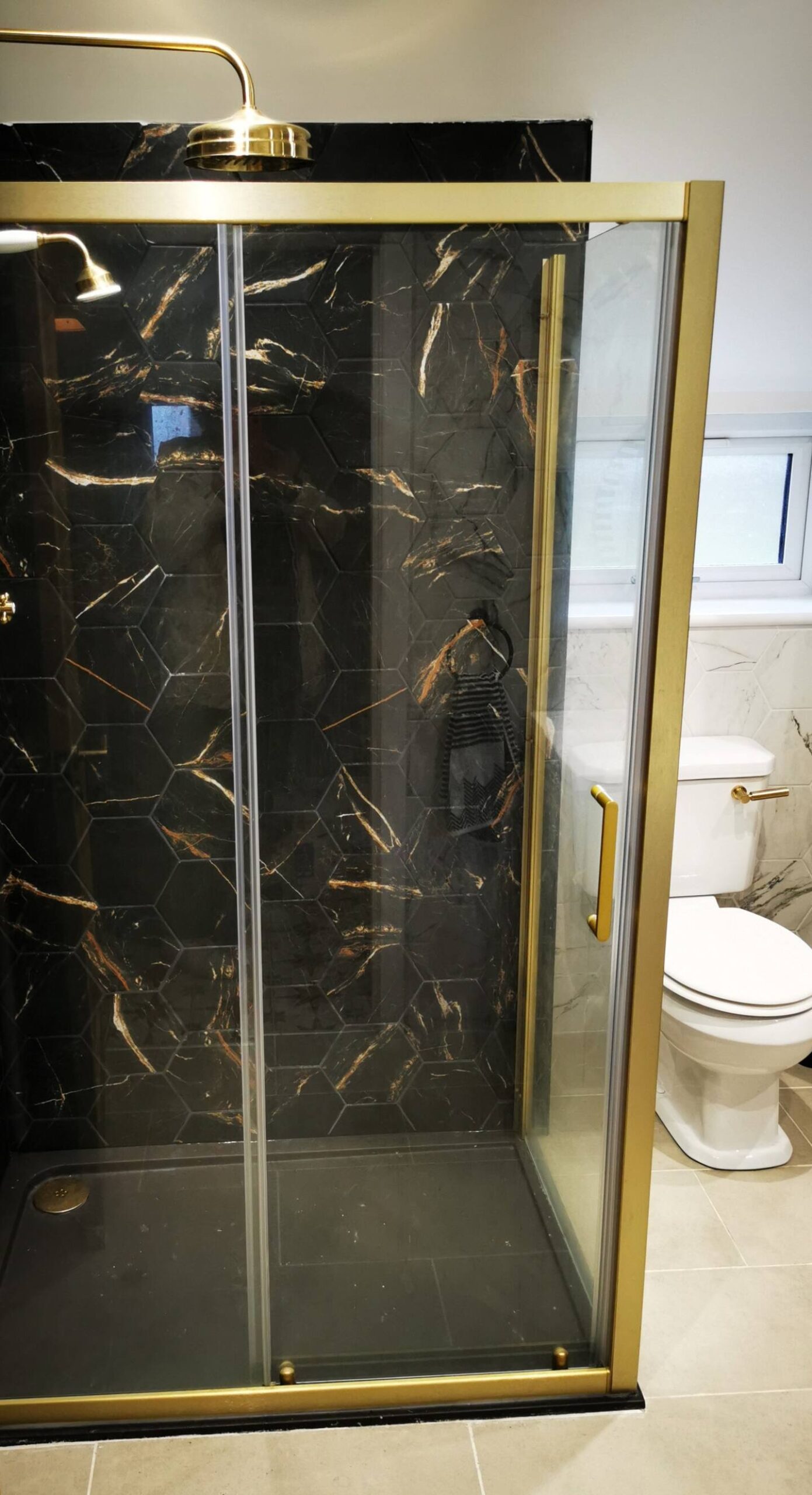 76b2b34f-0cff-451a-96fa-5a8ee2938193