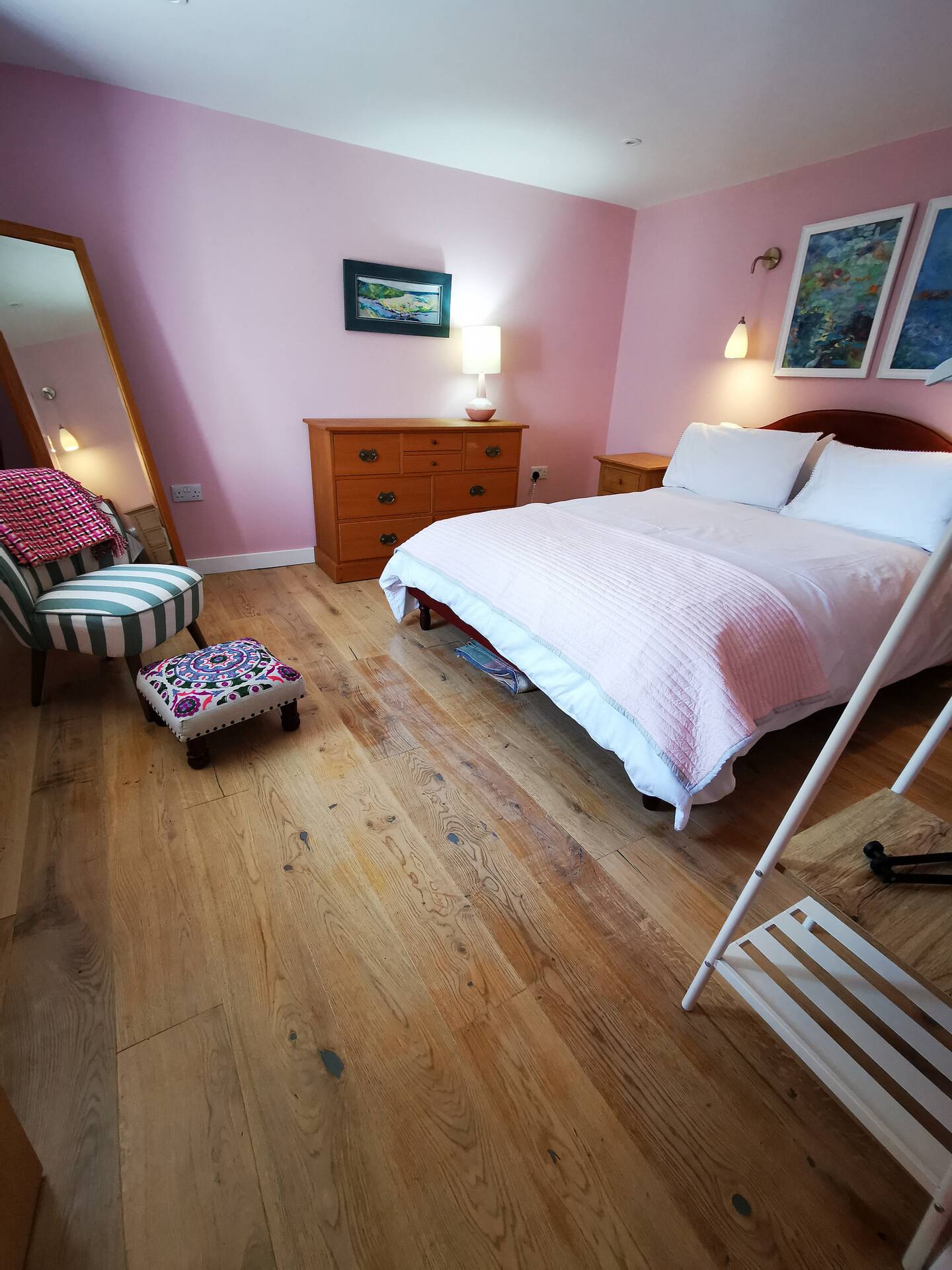 996a0b98-d10a-4fa4-a121-048286796f82