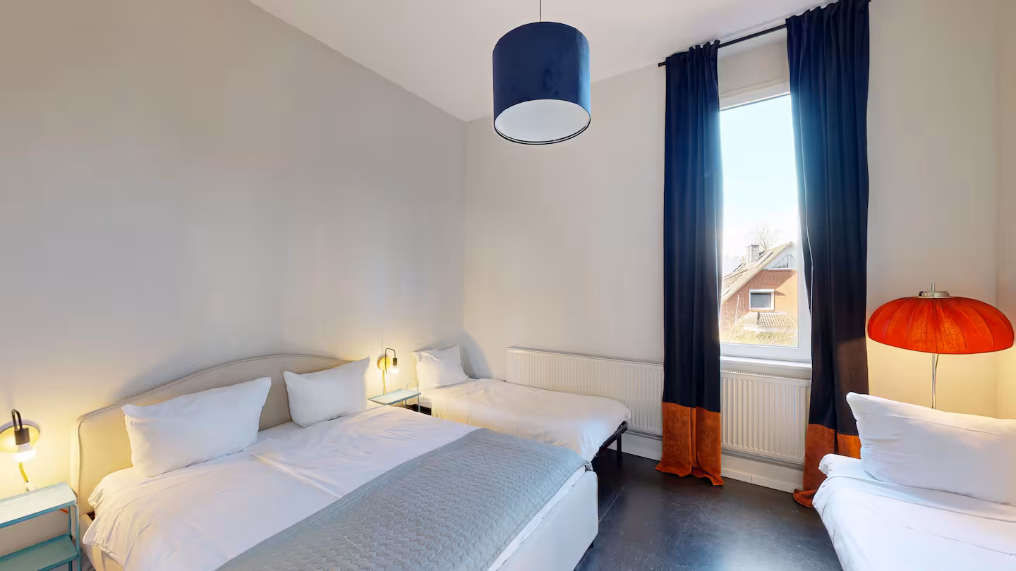 3fcda9f6-8c6e-4c02-bb34-fc4ff762143e