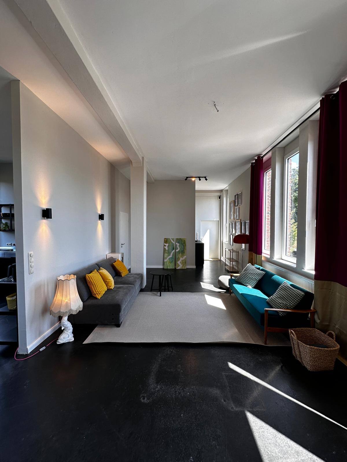 4f302ee6-af99-409b-a29d-3473edaa4725