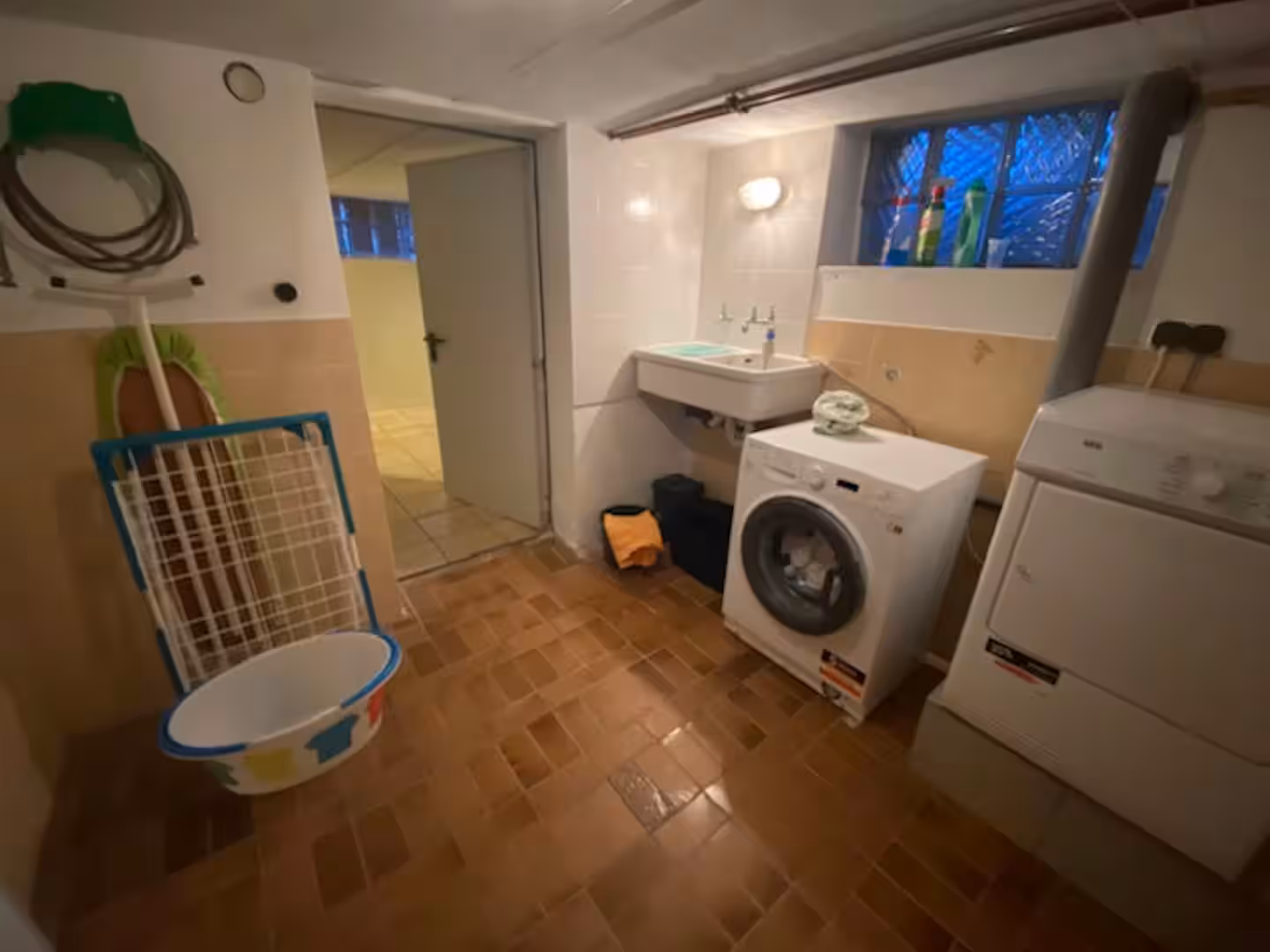 6f68c16c-e349-43da-8204-bb3b336e5786