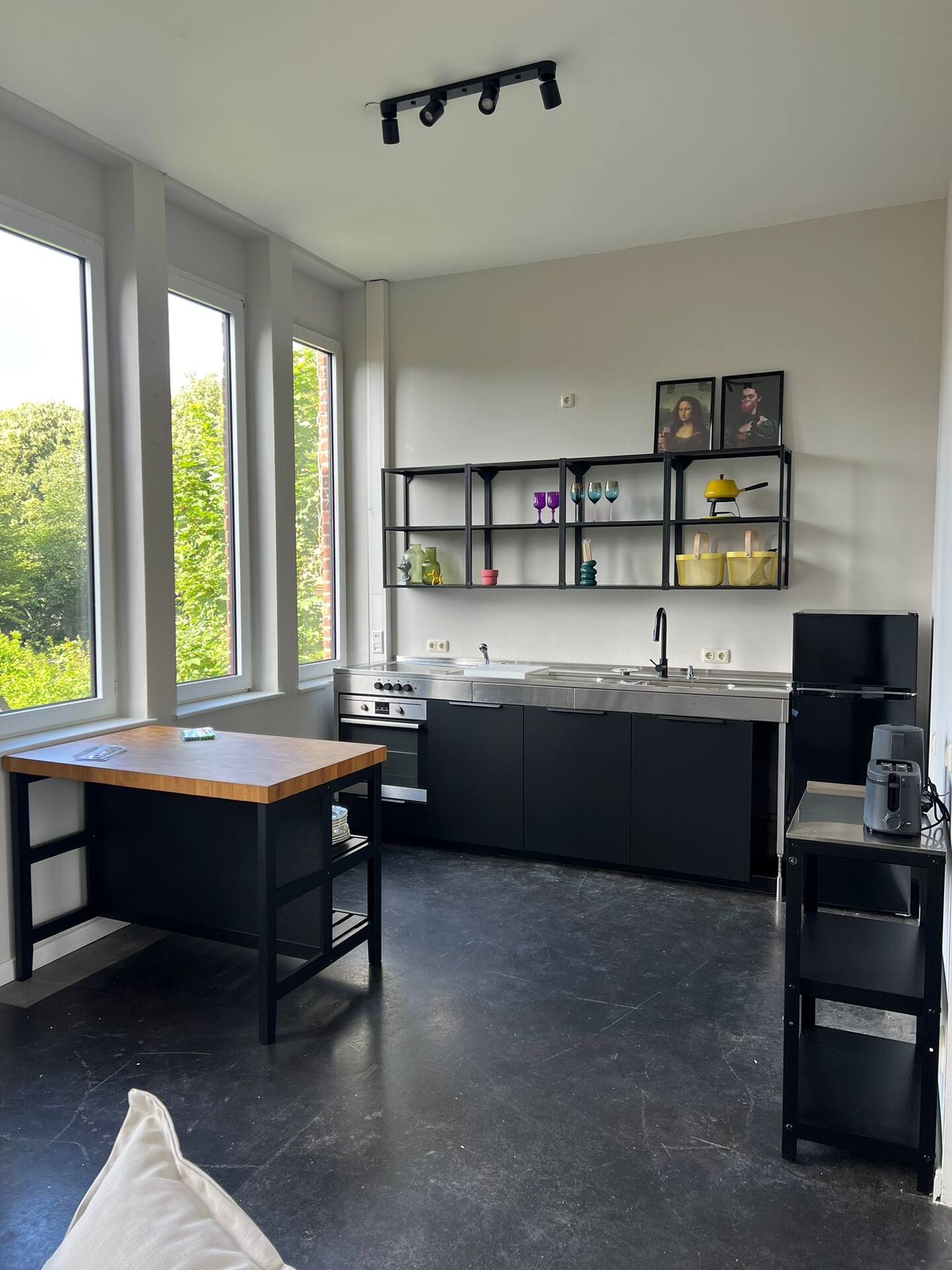 863d614d-de60-4fbc-8230-f3f1a7794543