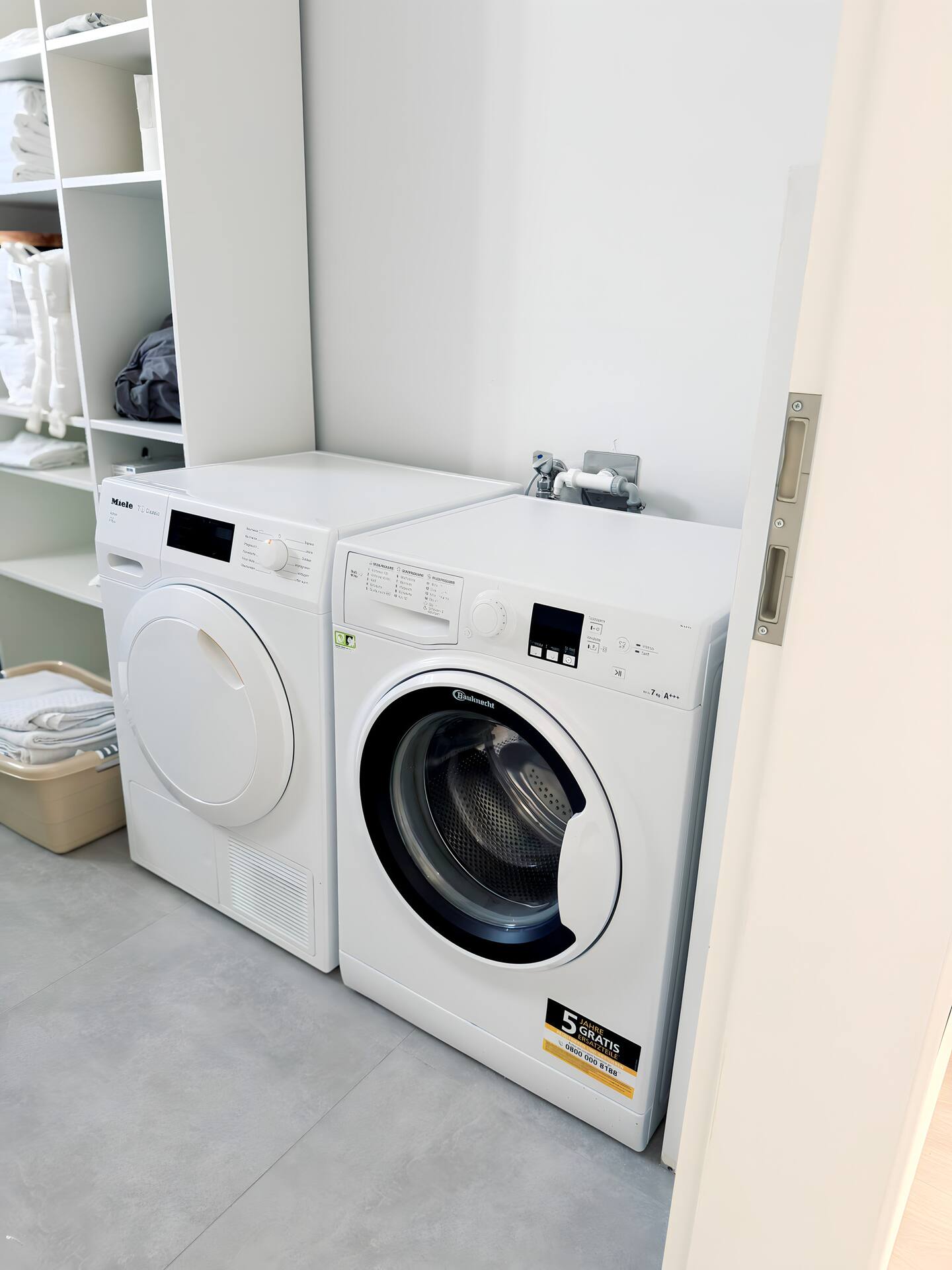 b27d04ac-4fae-4063-942e-ebf0ae9cae5e