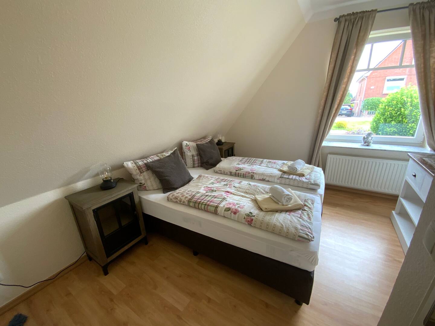 b7be717f-03de-46b4-8cea-44a0bce25540