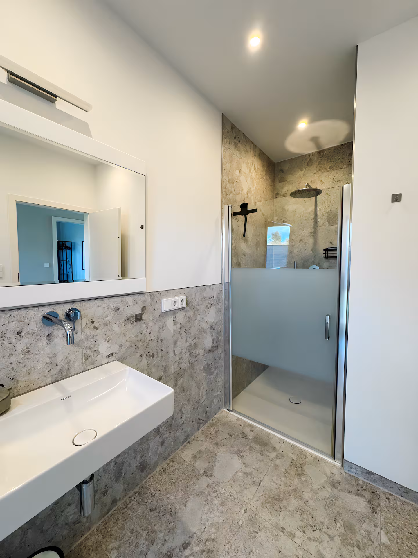 b94bfc74-a8be-4e63-b7ce-0c328c7e04b0