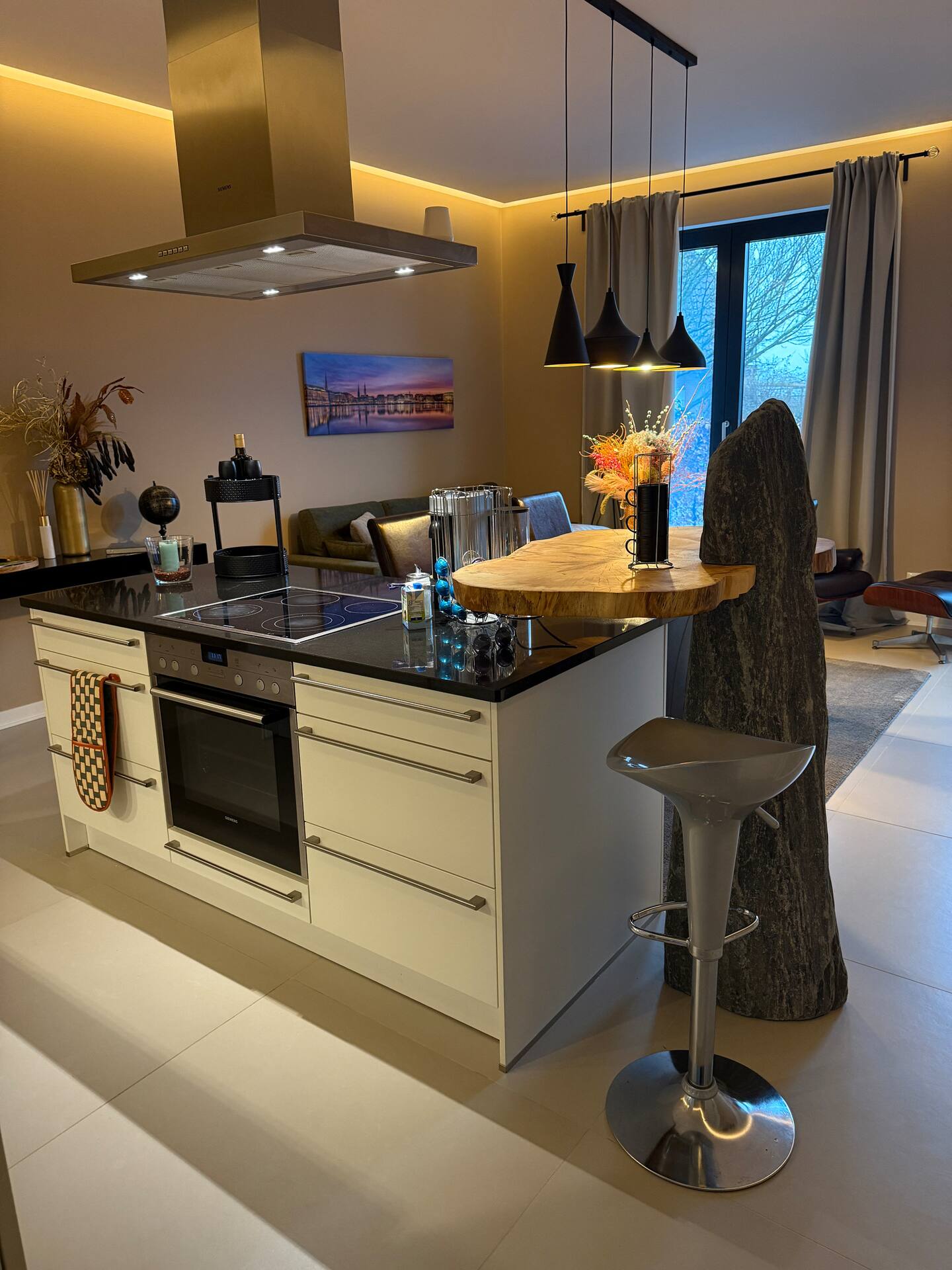 f86bee14-ceb0-4330-a8ff-10edbf67b885