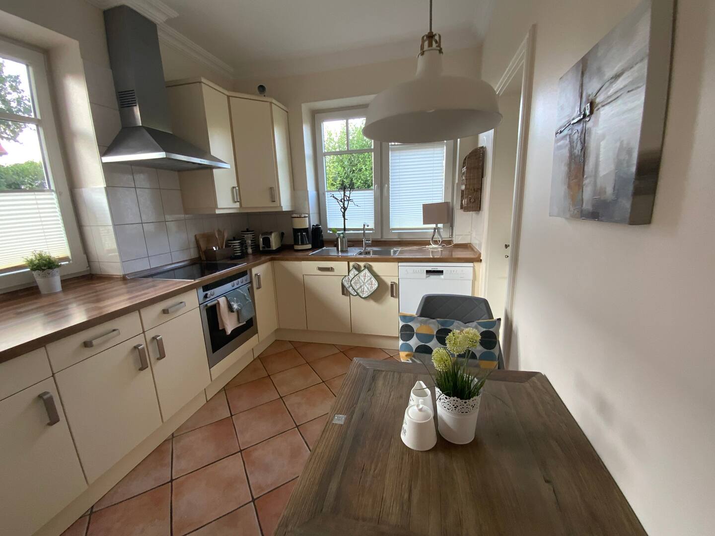 ff5823c6-791e-42bb-9398-83e627caeef6