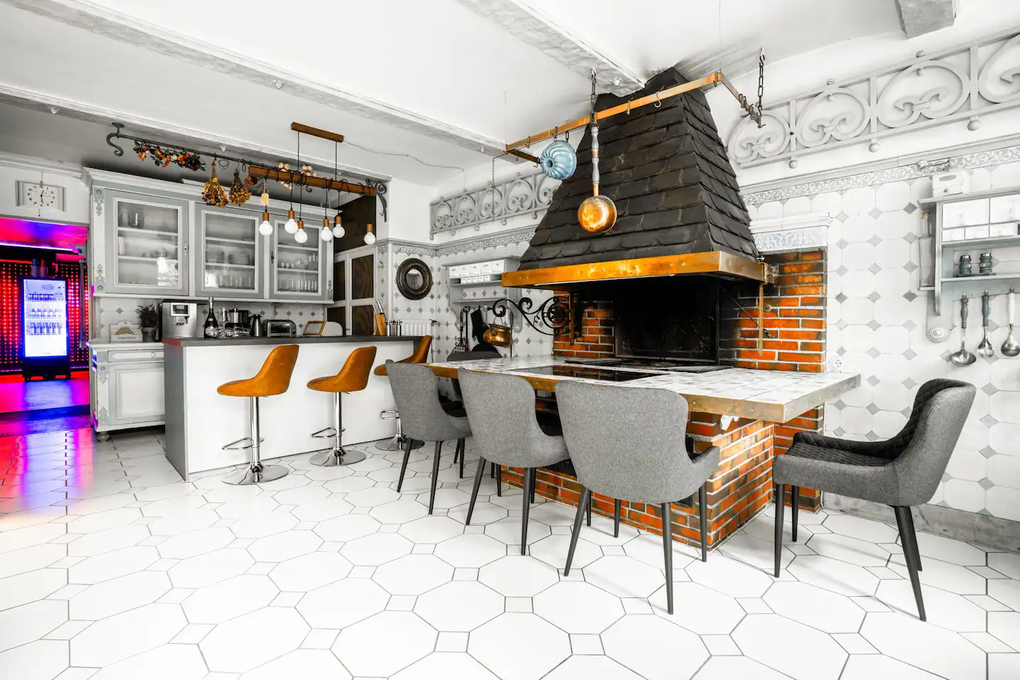 abebb1b6-eb23-4c0b-81b0-cffb2c03f55c