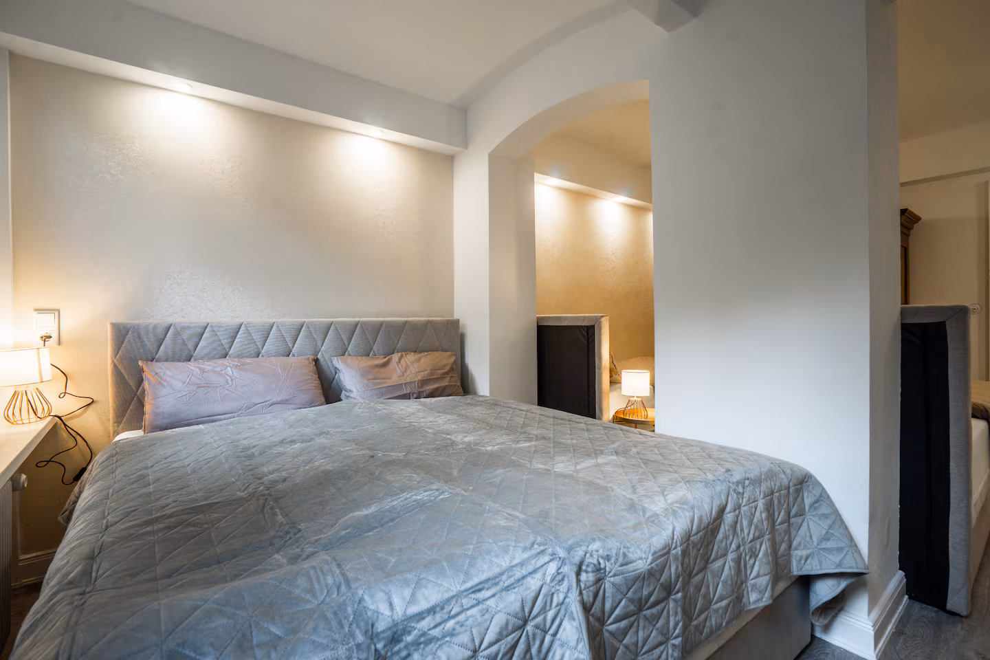 b512037a-cda5-4691-b250-d28b37d19679