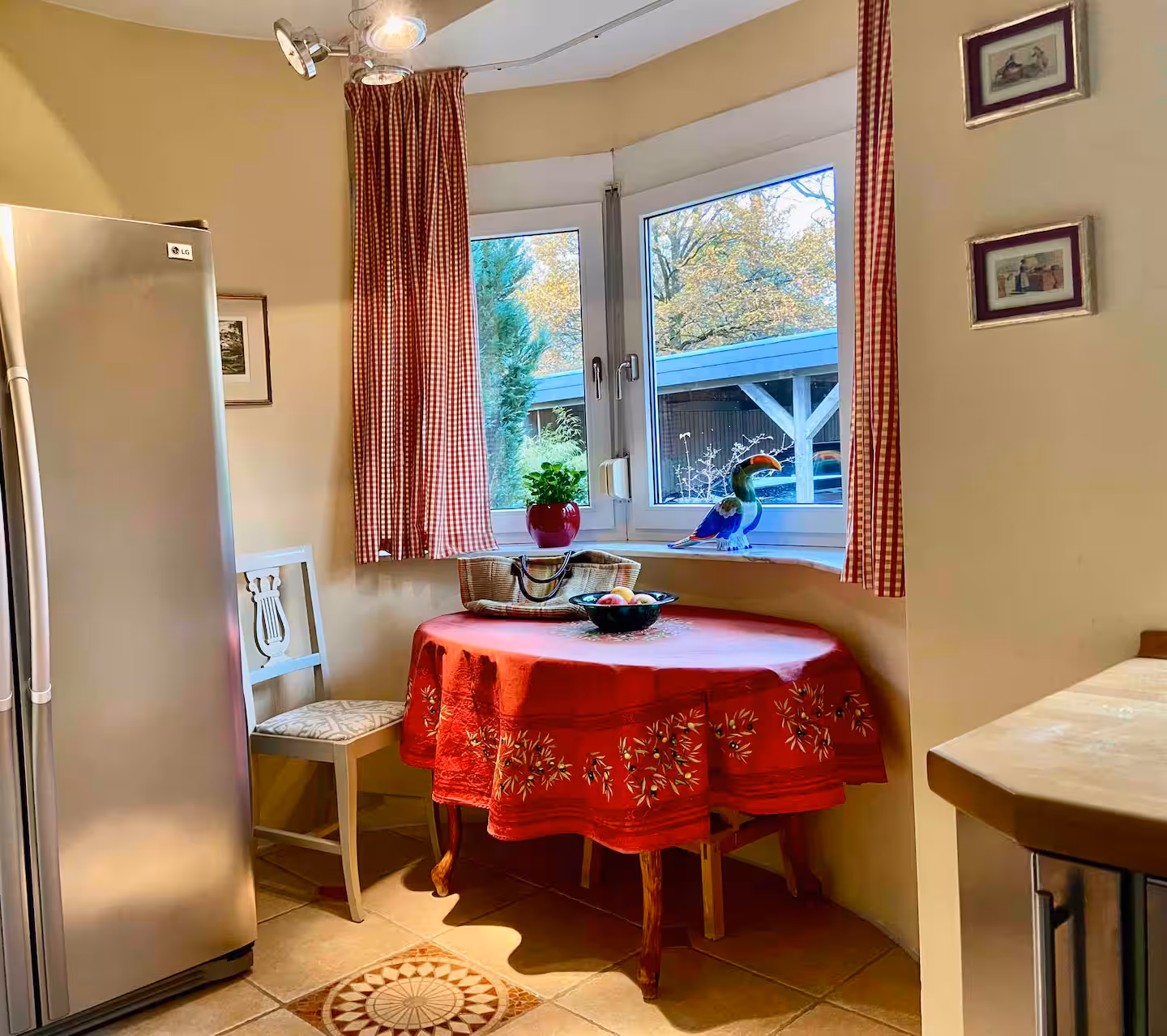 d8a98760-018b-4170-91a9-34dd3fa3cea8