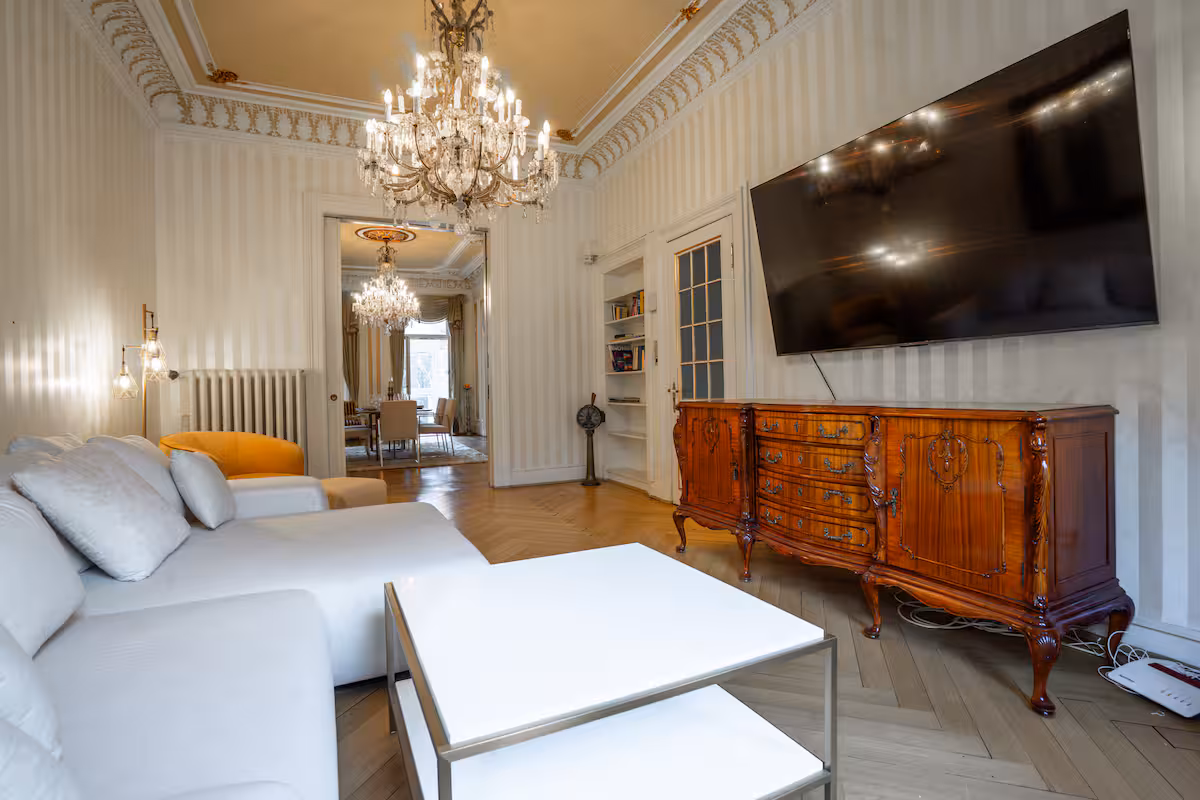 ebb605c2-ad53-4449-81ff-eeb51b7a2e59