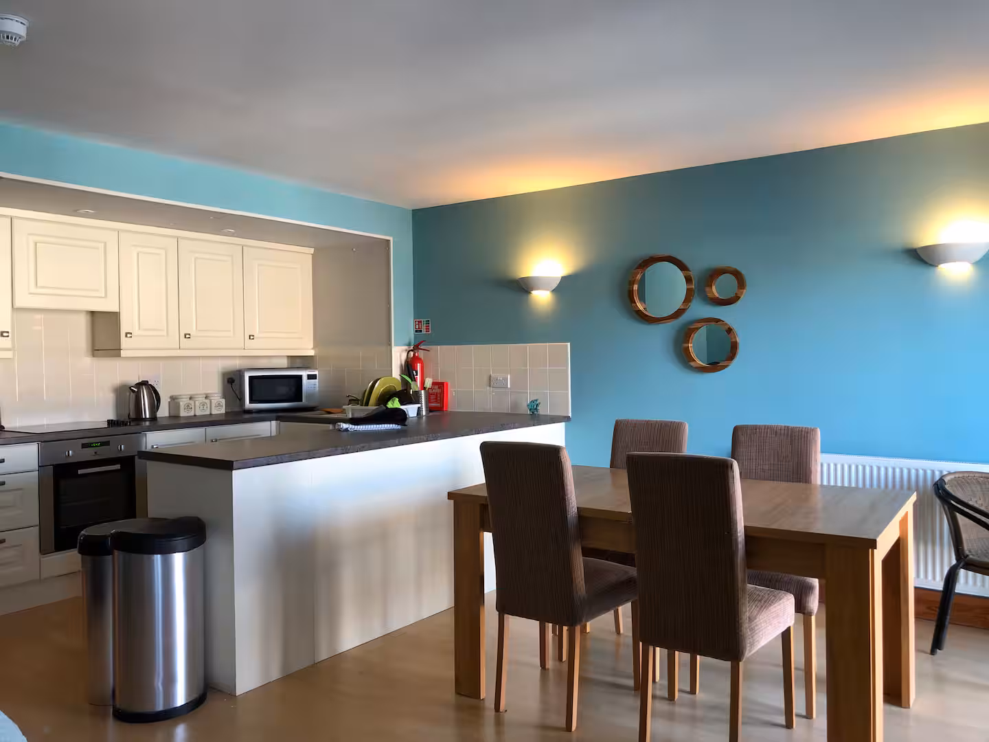 096b0b7c-d0bc-4145-ba7e-bb2e7461bbf3