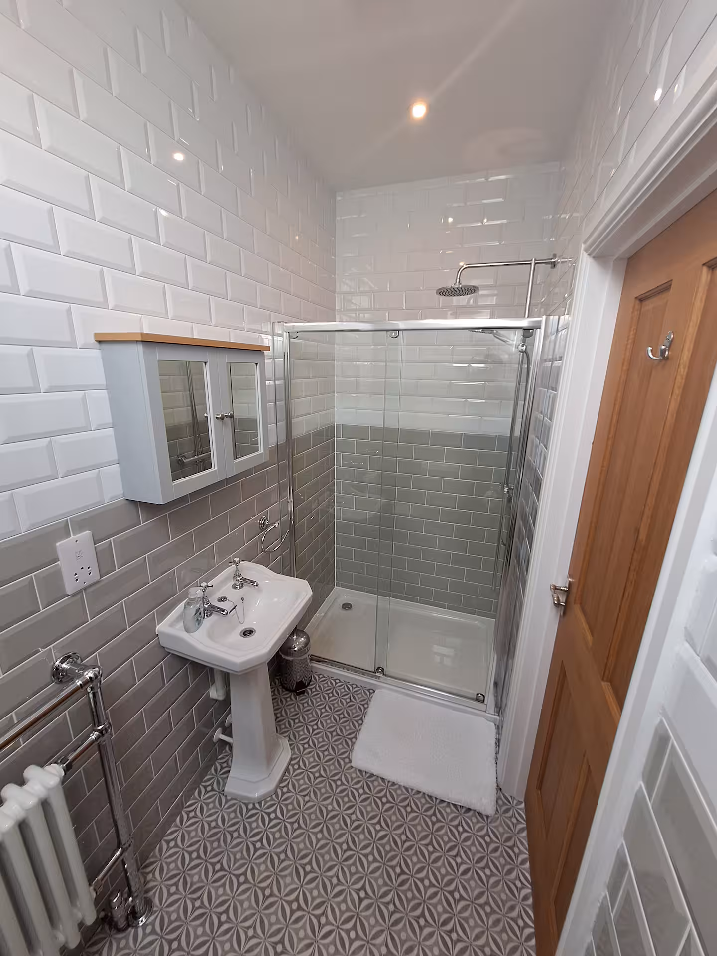 4e527c79-db4e-4aac-986b-f833f85defa3