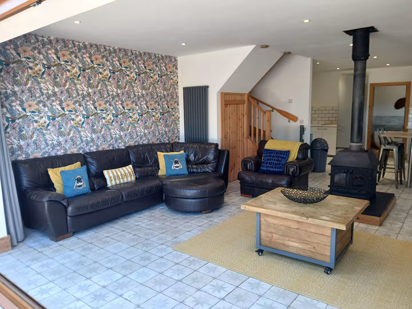 921dd5f5-2eaf-445e-8051-8aba4e489736