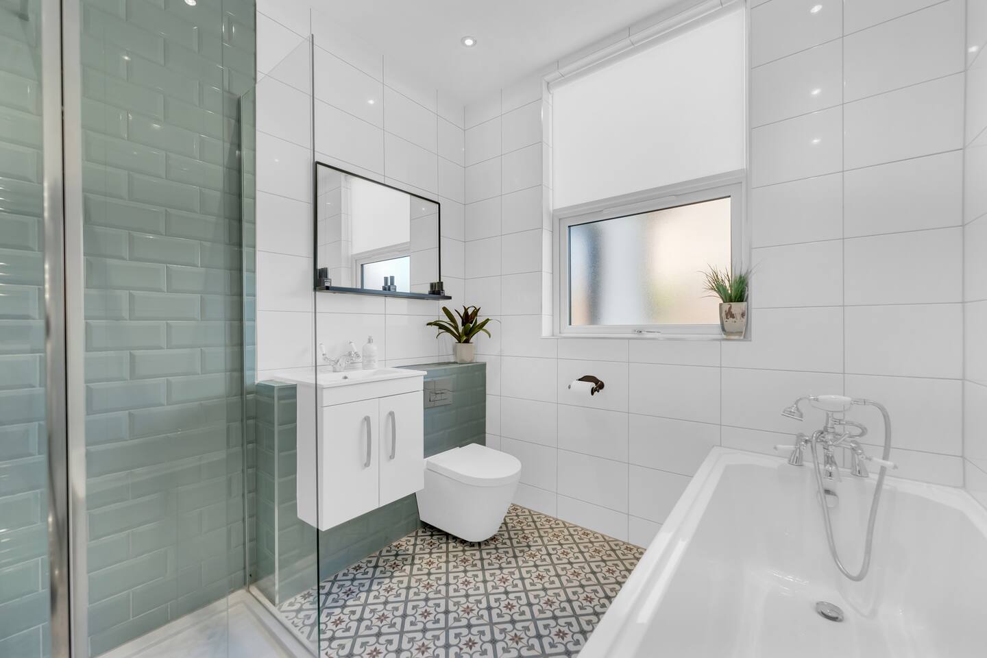 b1dbf636-2799-46be-8bdb-66d51b08a00b