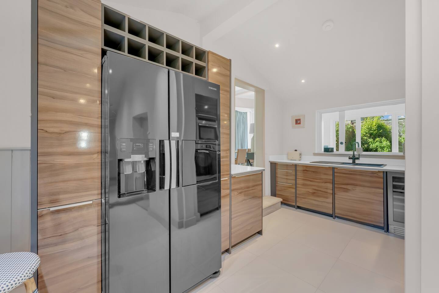 c93771a8-d289-48e9-8a41-605712abb139