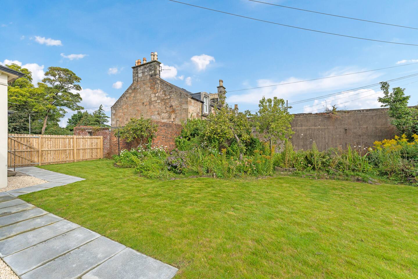 f71917a4-5f30-400f-a253-74b8c65d487e