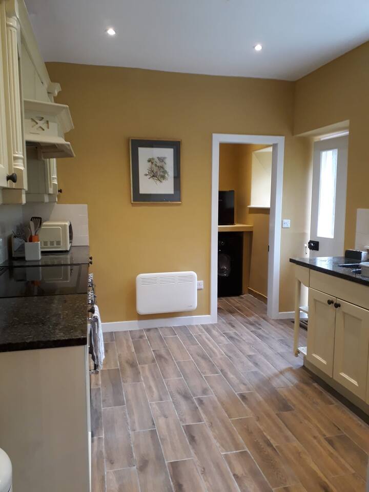 3e4833e5-e68b-4562-a603-aadab7dc9c89