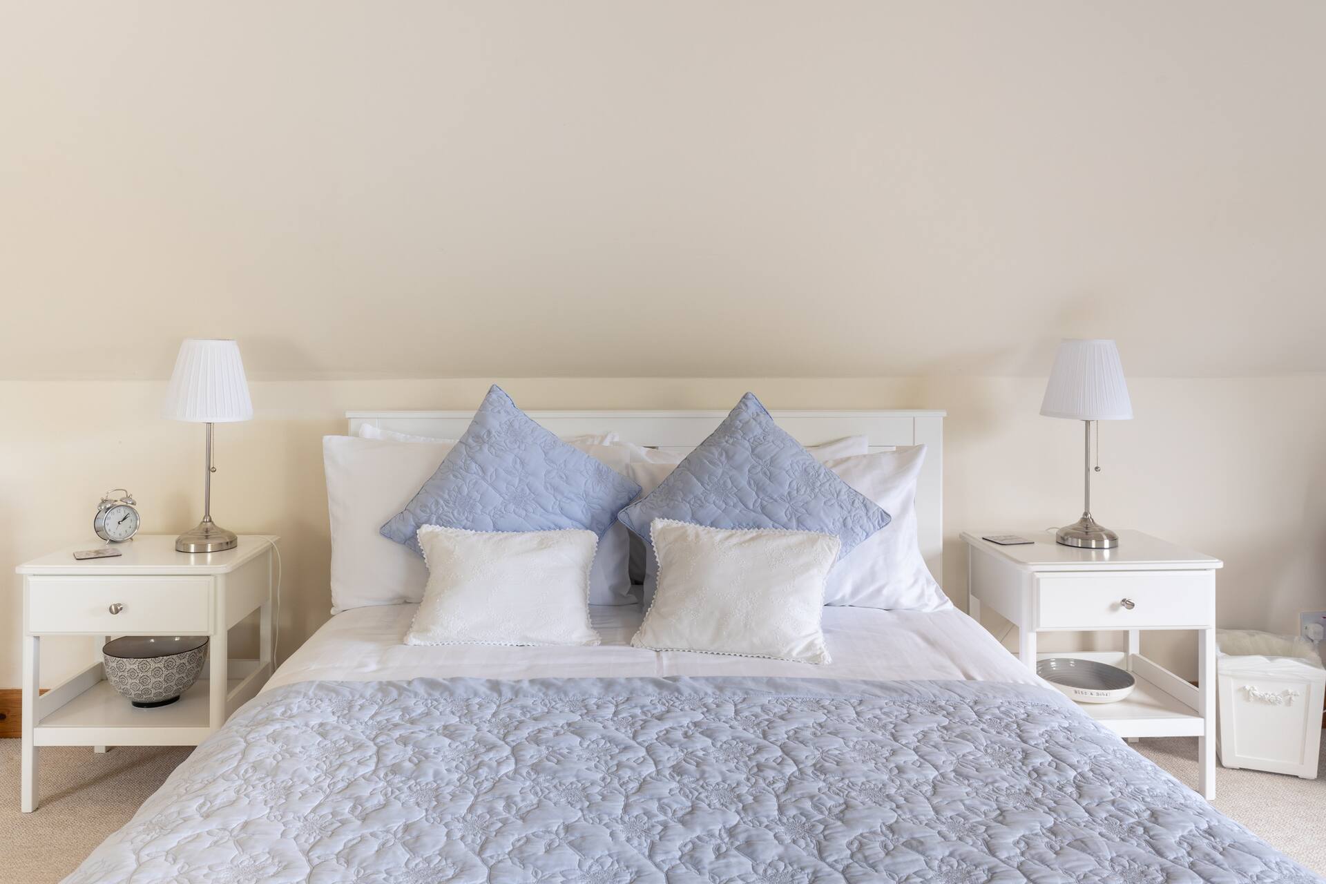 90e3cc70-b4db-4387-9a5f-72a30d37e2b2