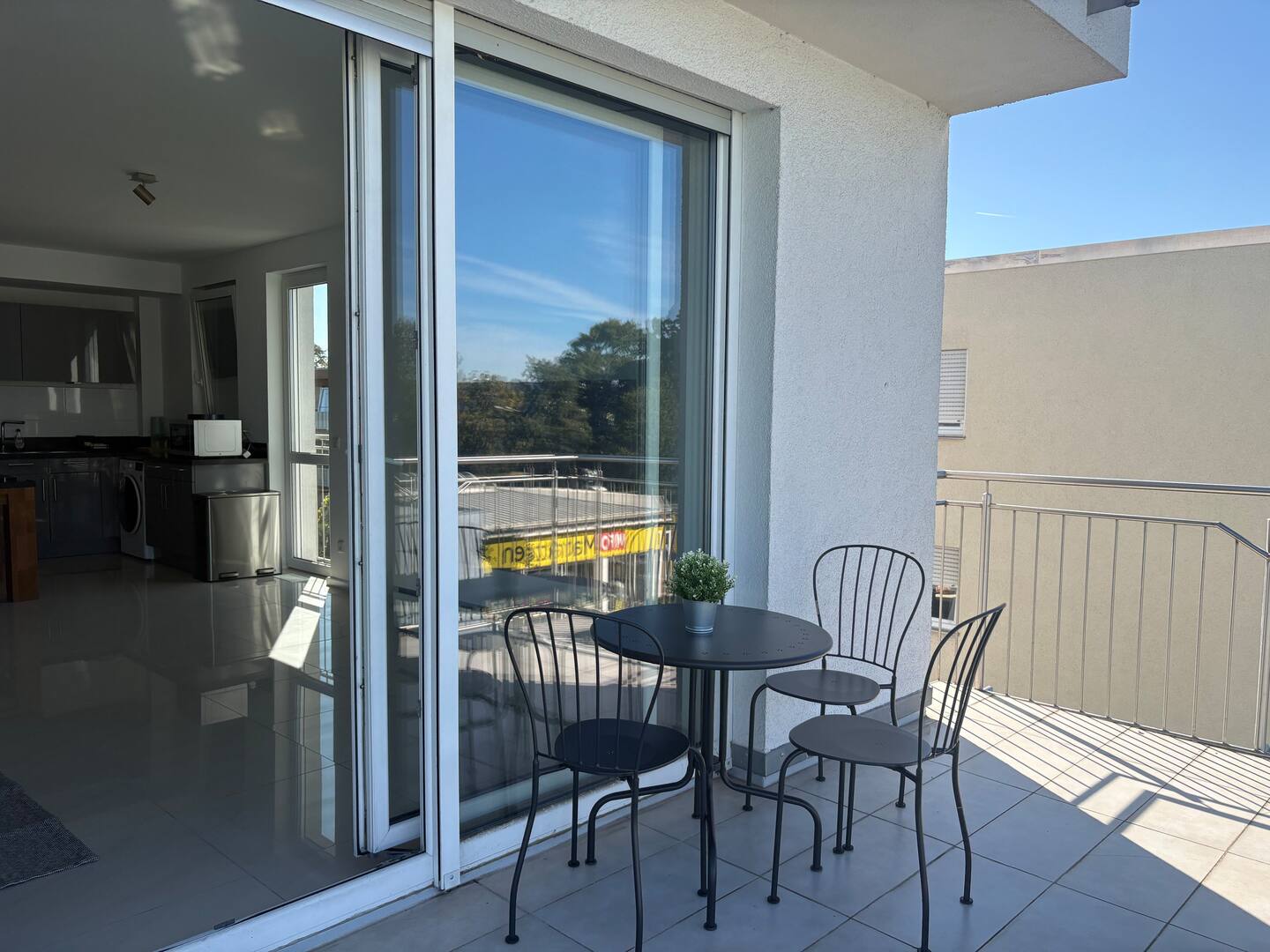 17942257-0d42-4126-afb3-ae26455f3dc7