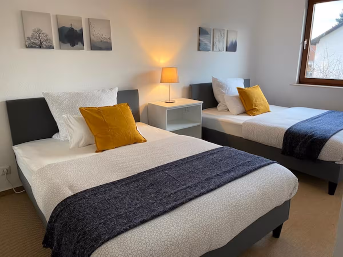 2e4edb1d-f551-44b9-b6b7-1e3b892e4a39