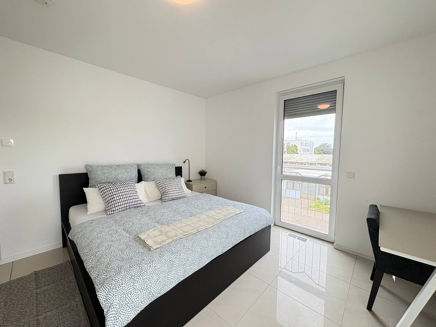 672117ab-3a2d-4f88-b43e-f28f6f7d627c