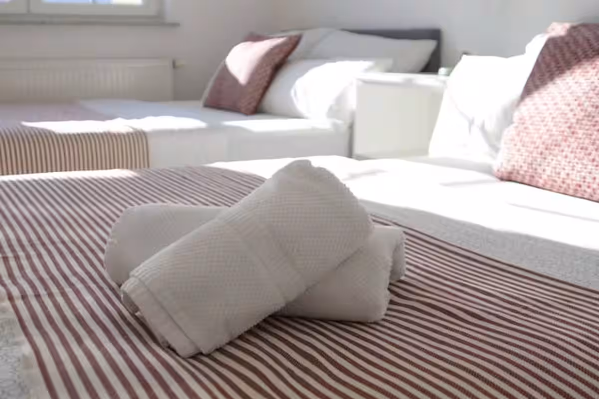 efcc3aa2-f68c-46aa-871d-279c830535f9